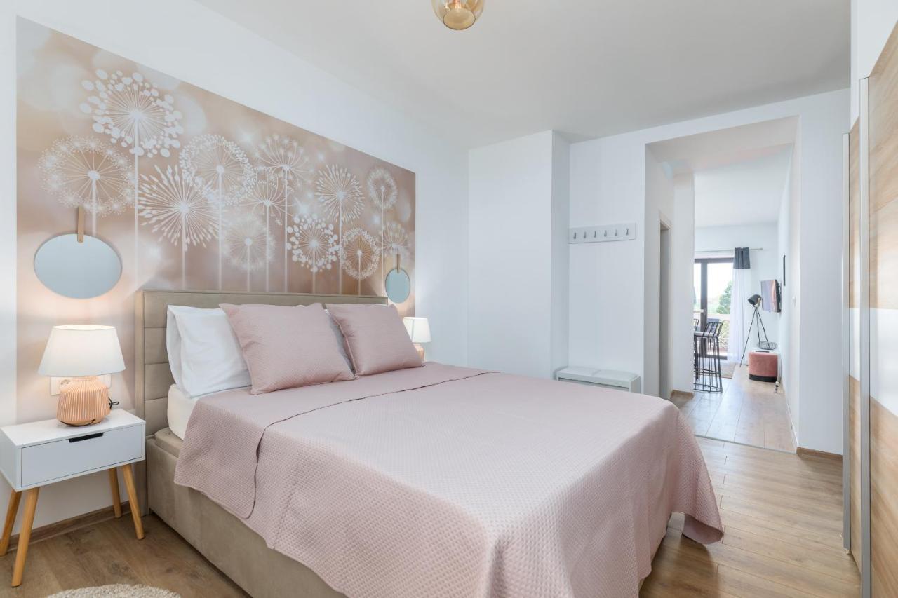 Wine House Apartments & Rooms Marceta Fazana Exterior photo