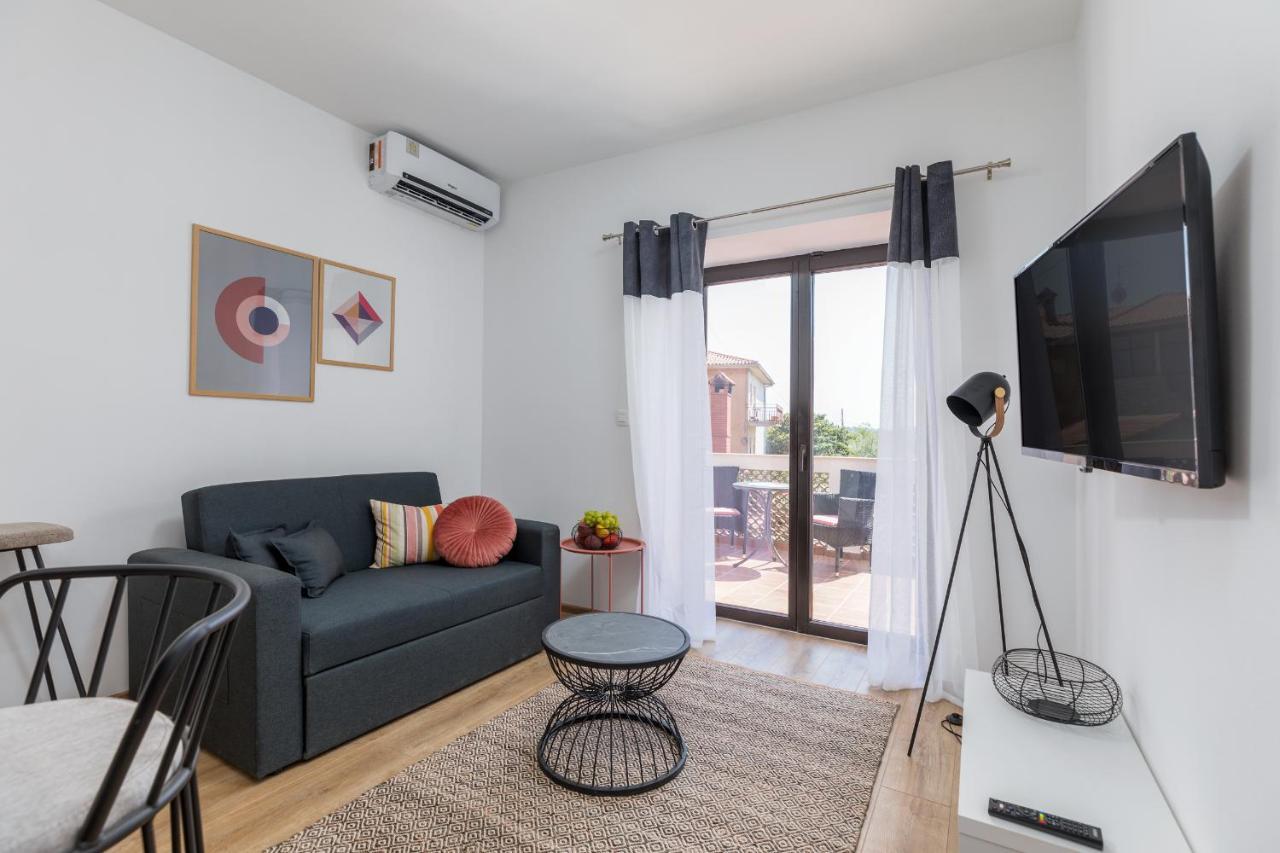 Wine House Apartments & Rooms Marceta Fazana Exterior photo