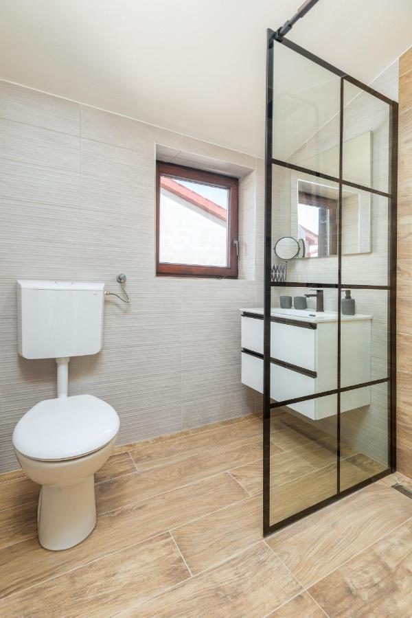 Wine House Apartments & Rooms Marceta Fazana Exterior photo